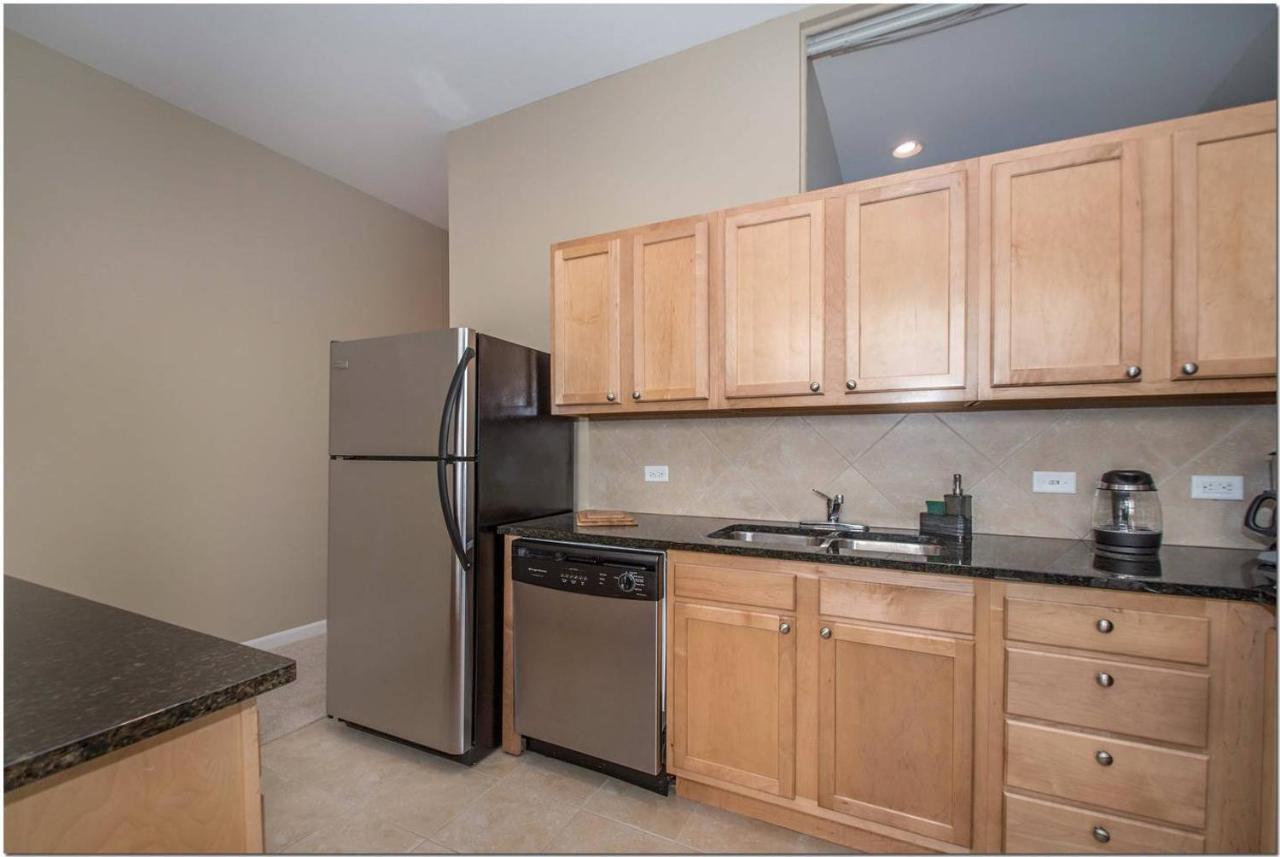 Central & Charming 2 Bedroom In Downtown Cleveland Extérieur photo